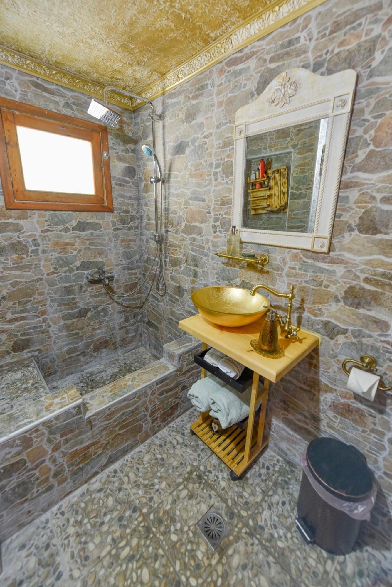 Holiday Oasis With Private Patio And Hammam-Style Bath In Chora-Pithagoreo, Samos Island Villa Питагорио Екстериор снимка